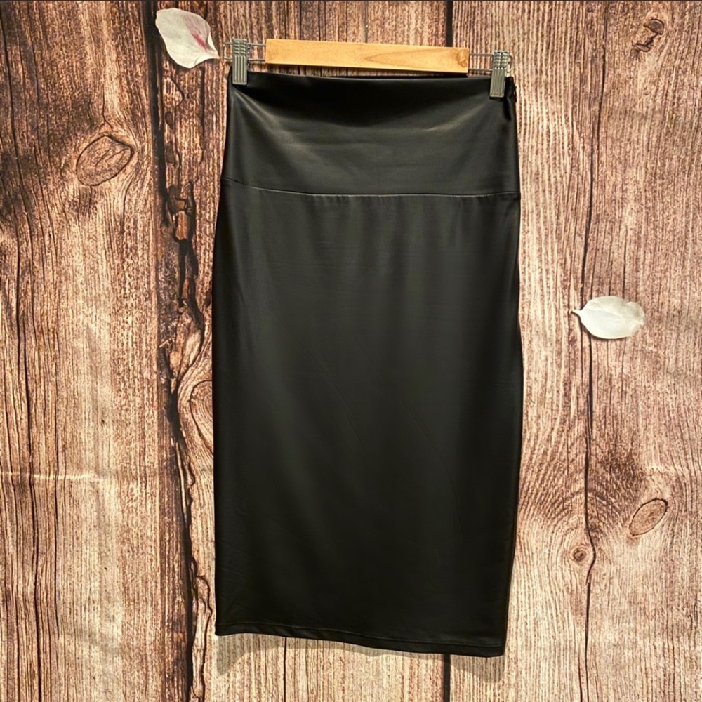 Polo Garage Black Artifical Leather Bodycon Skirt